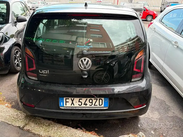 Volkswagen Up 2019 photo 5