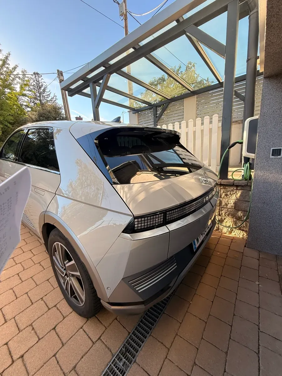 Hyundai Ioniq 5 2022 photo 2