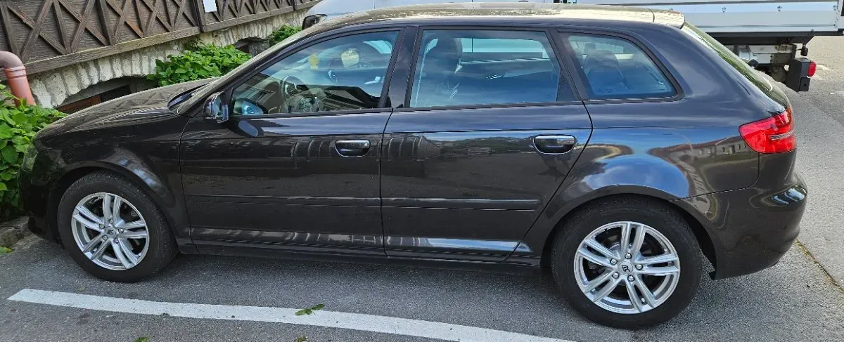 Audi A3 2011 photo 3