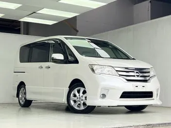 Nissan Serena 2012 photo 2
