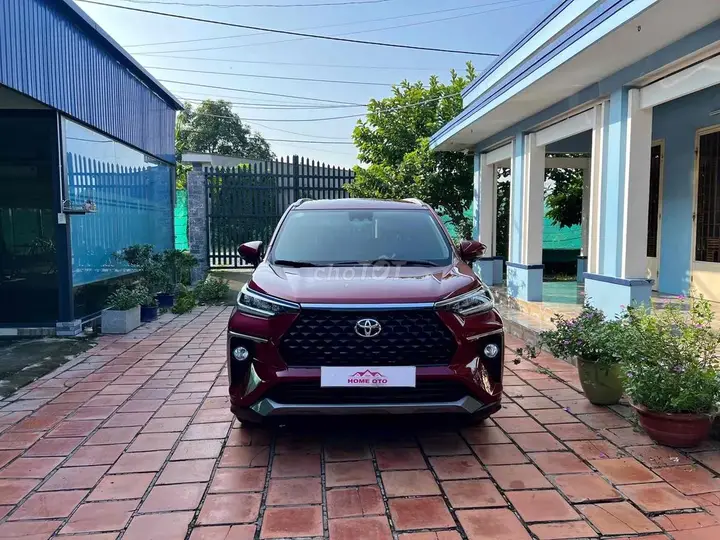 Toyota Veloz Cross