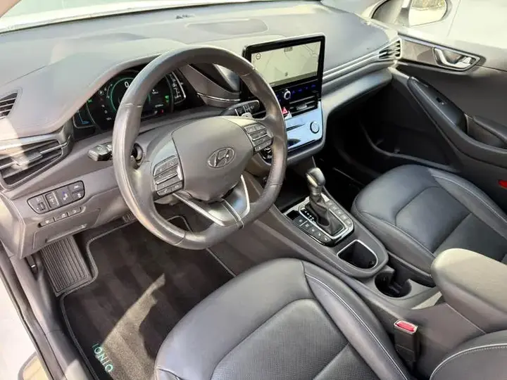 Hyundai Ioniq 2022 photo 2