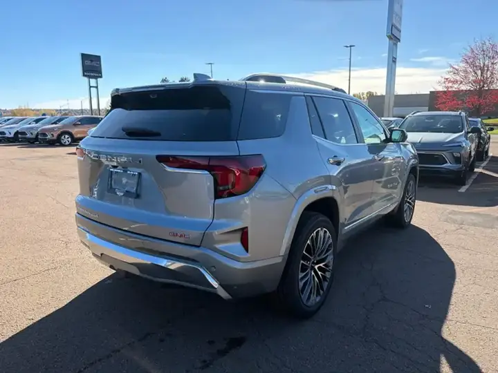 GMC Terrain 2027 photo 5