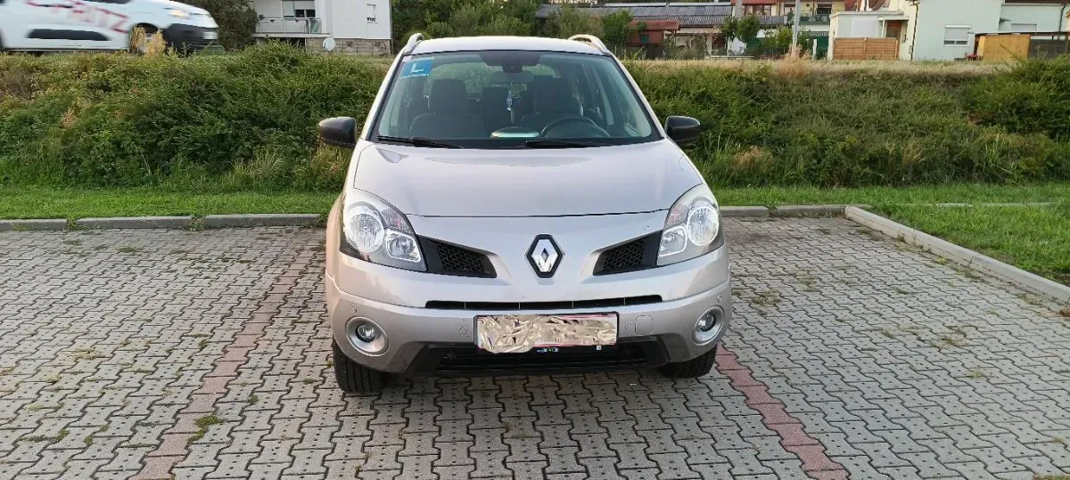Renault Koleos 2009 photo 2