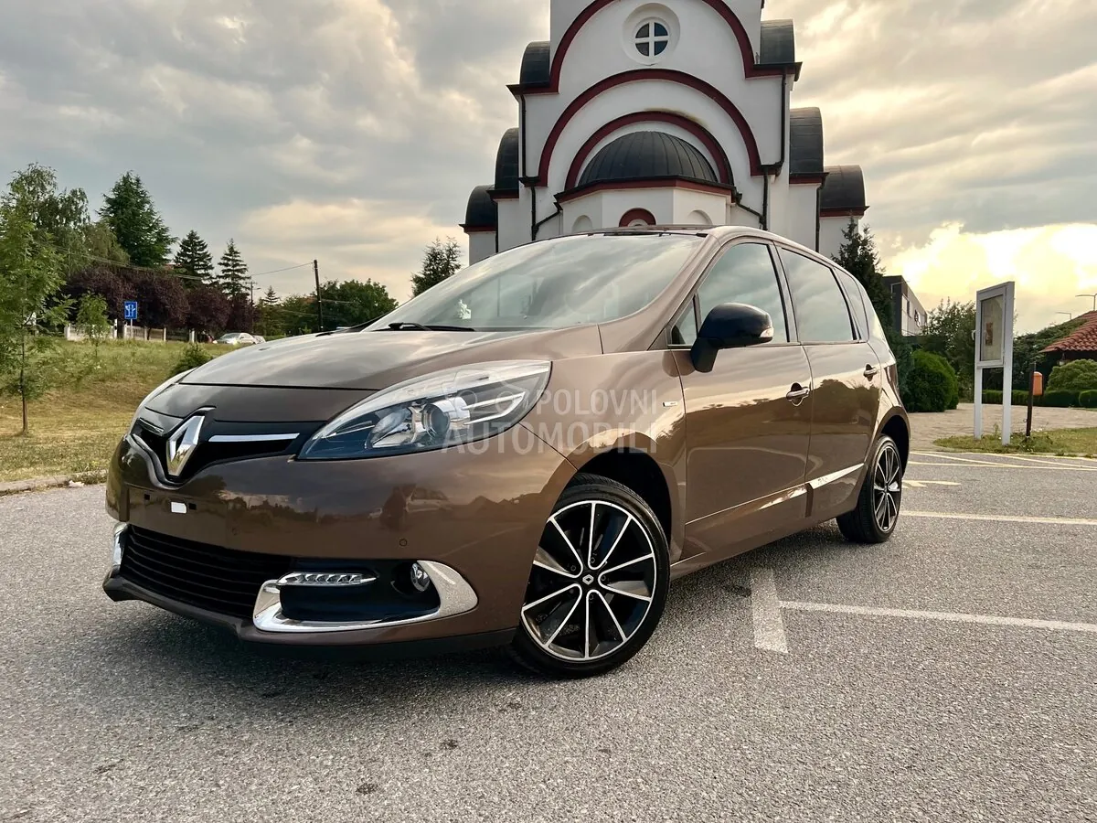 Renault Scenic 2013 photo 2