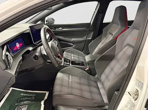 Volkswagen Golf I 2026 photo 5