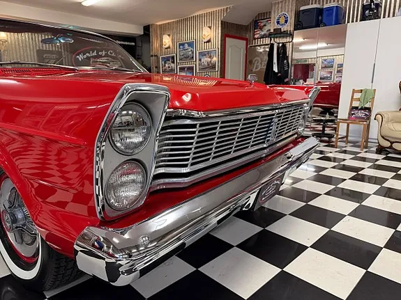 Ford Galaxie 1965 photo 2