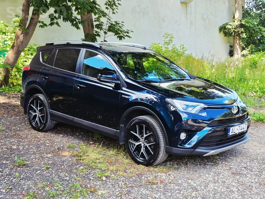Toyota Rav4 2018 photo 2