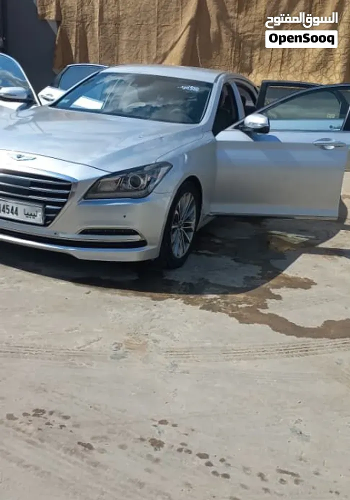 Genesis G80 2018 photo 2