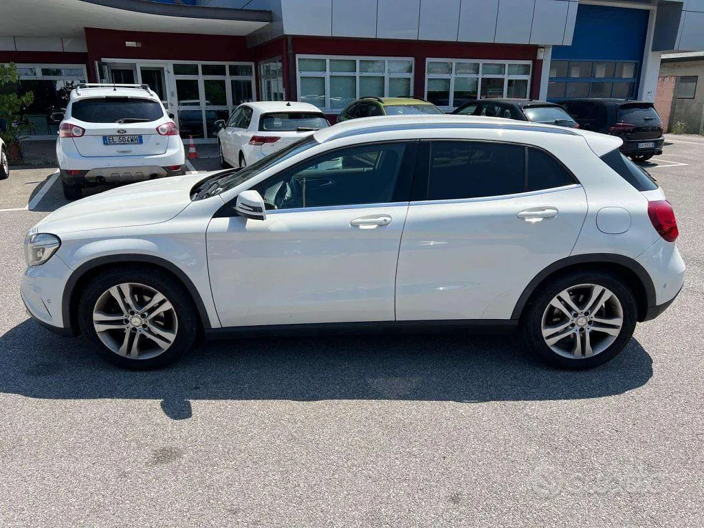 Mercedes-Benz Gla 2014 photo 2