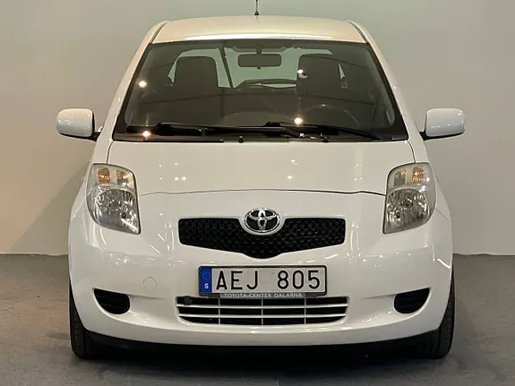 Toyota Yaris 2007 photo 2