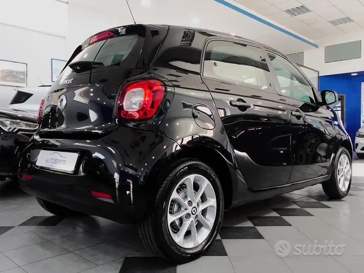Smart Forfour 2019 photo 4