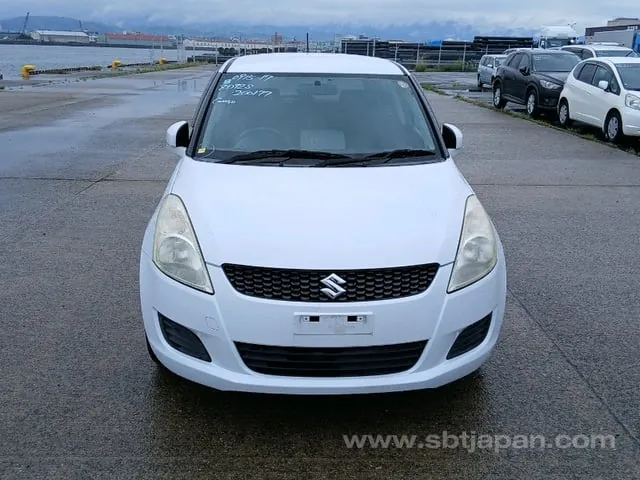 Suzuki Swift 2012 photo 5