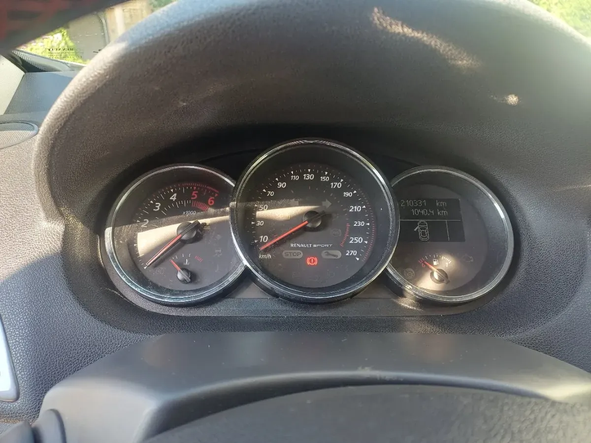 Renault Megane 2012 photo 2