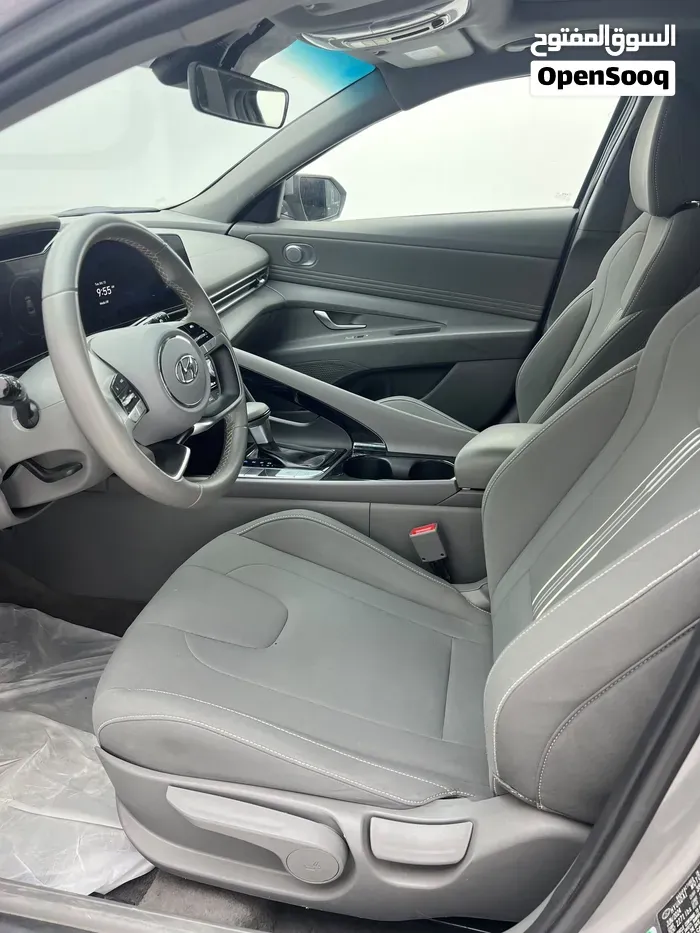 Hyundai Elantra 2024 photo 3