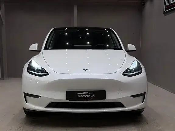Tesla Model Y 2023 photo 3