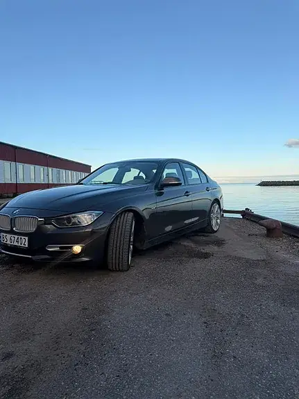 BMW 320D 2012 photo 3
