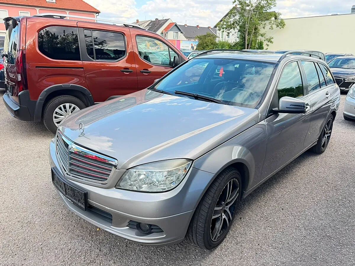 Mercedes-Benz C-Class 2008 photo 2