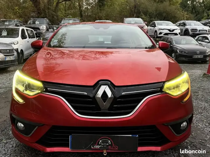 Renault Megane 2016 photo 2