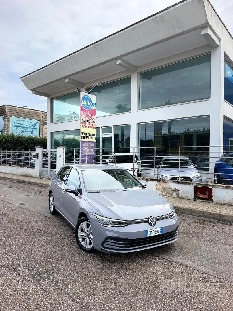 Volkswagen Golf 2023 photo 2