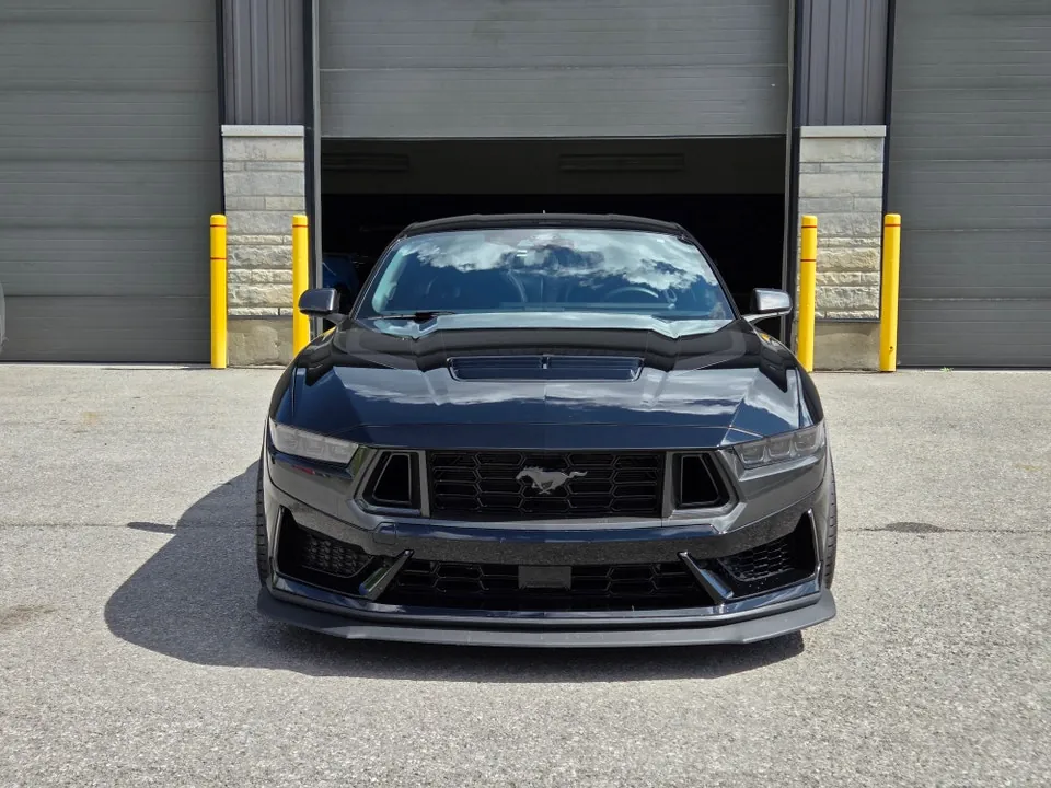 Ford Mustang 2024 photo 2