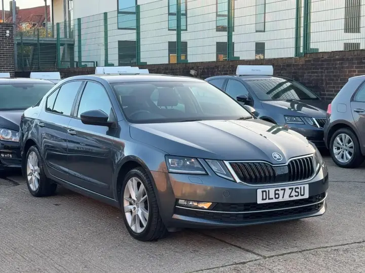 Skoda Octavia 2018 photo 2