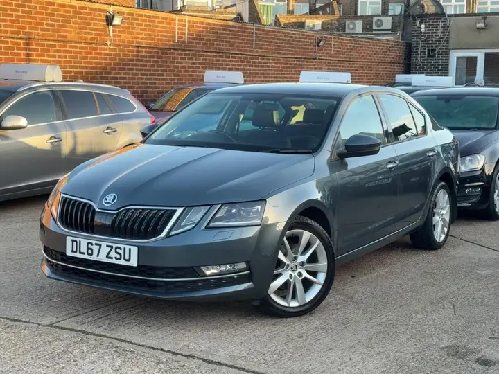 Skoda Octavia 2018 photo 5