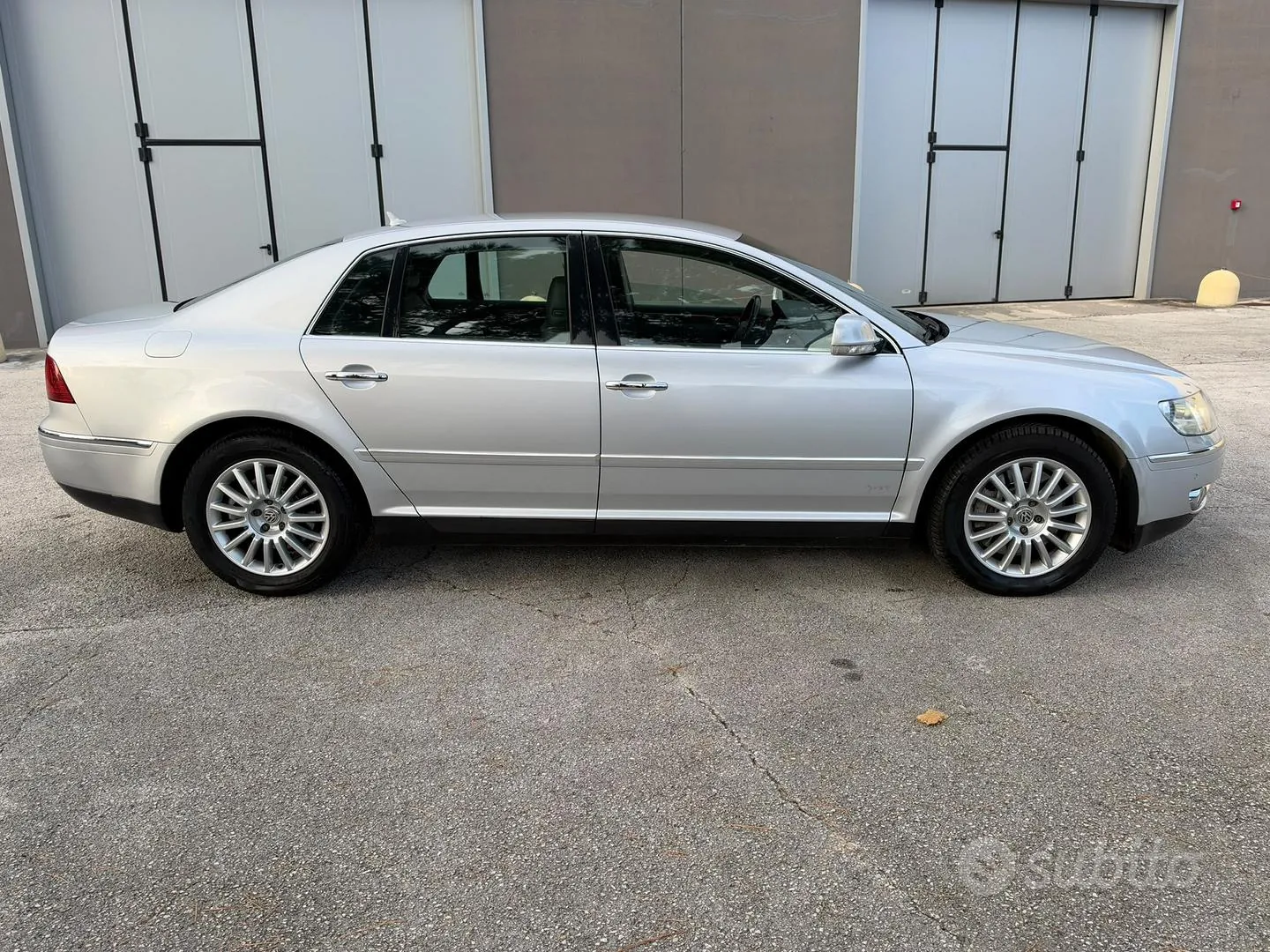 Volkswagen Phaeton 2009 photo 4