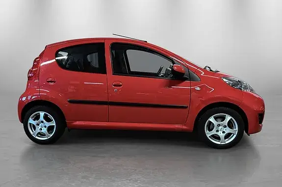 Peugeot 107 2010 photo 4