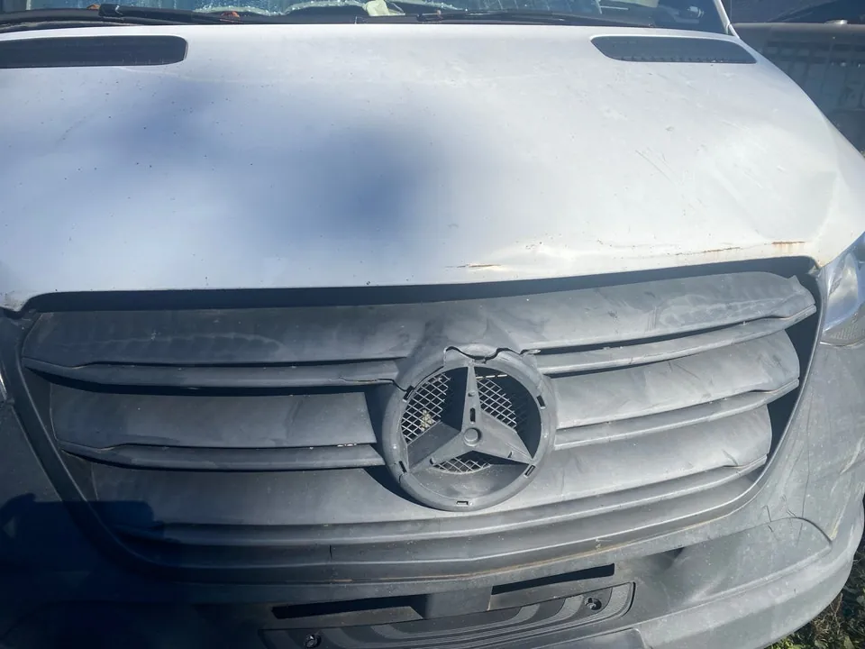Mercedes-Benz Sprinter Van