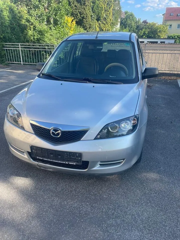 Mazda 2