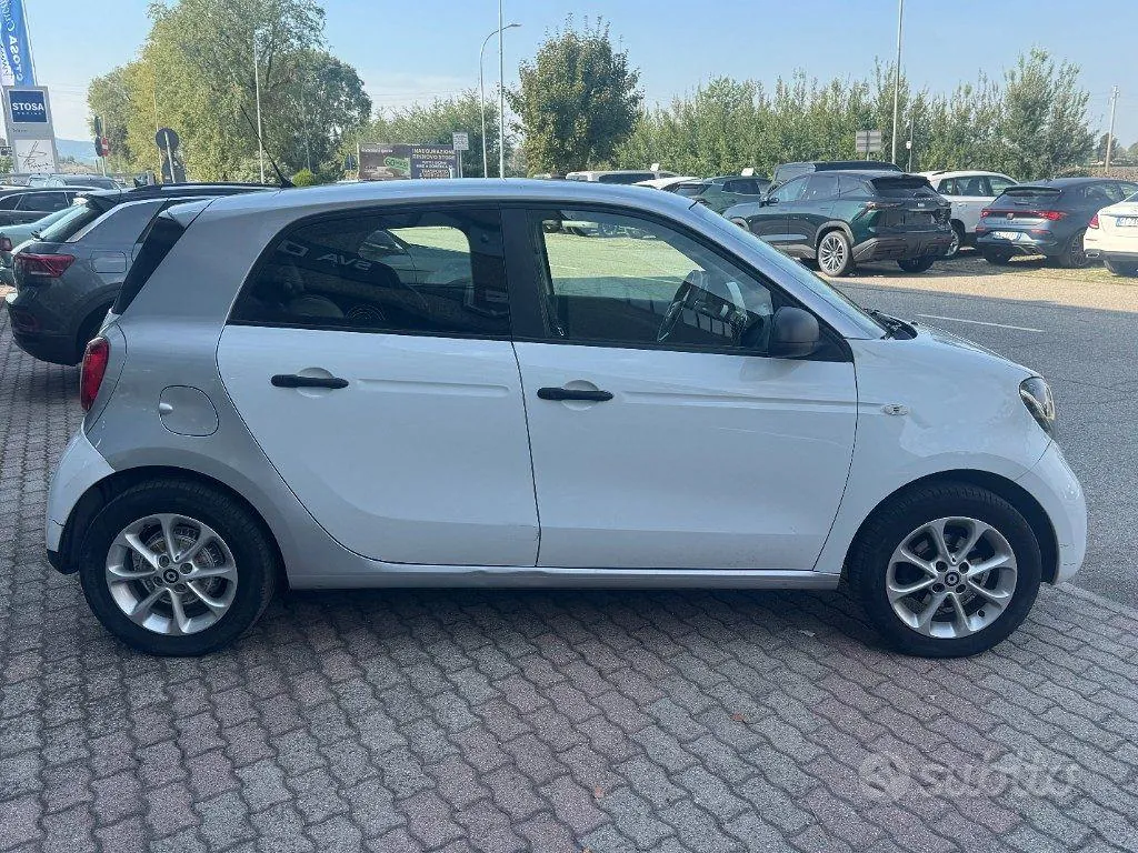 Smart Forfour 2017 photo 4