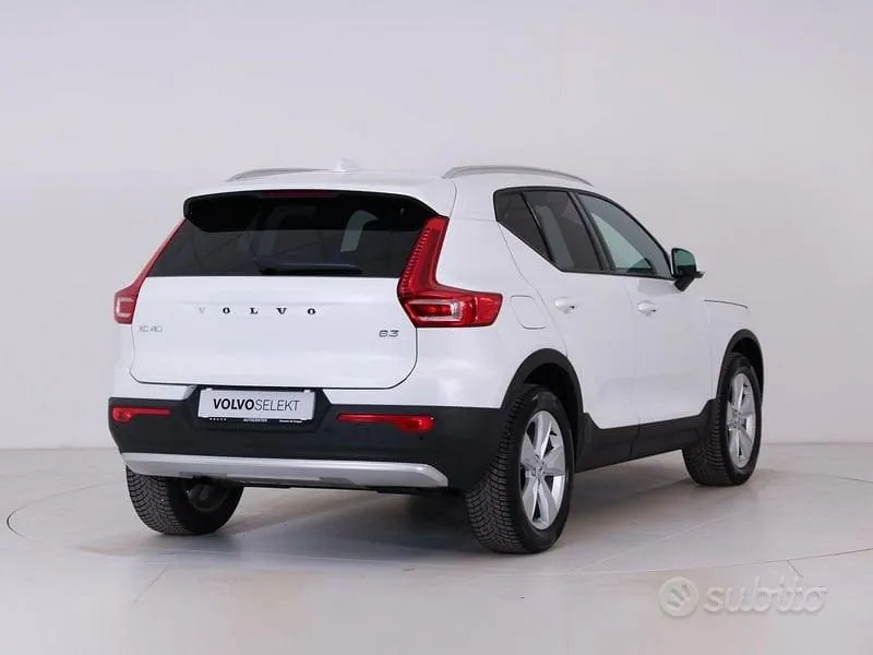 Volvo Xc40 2025 photo 4