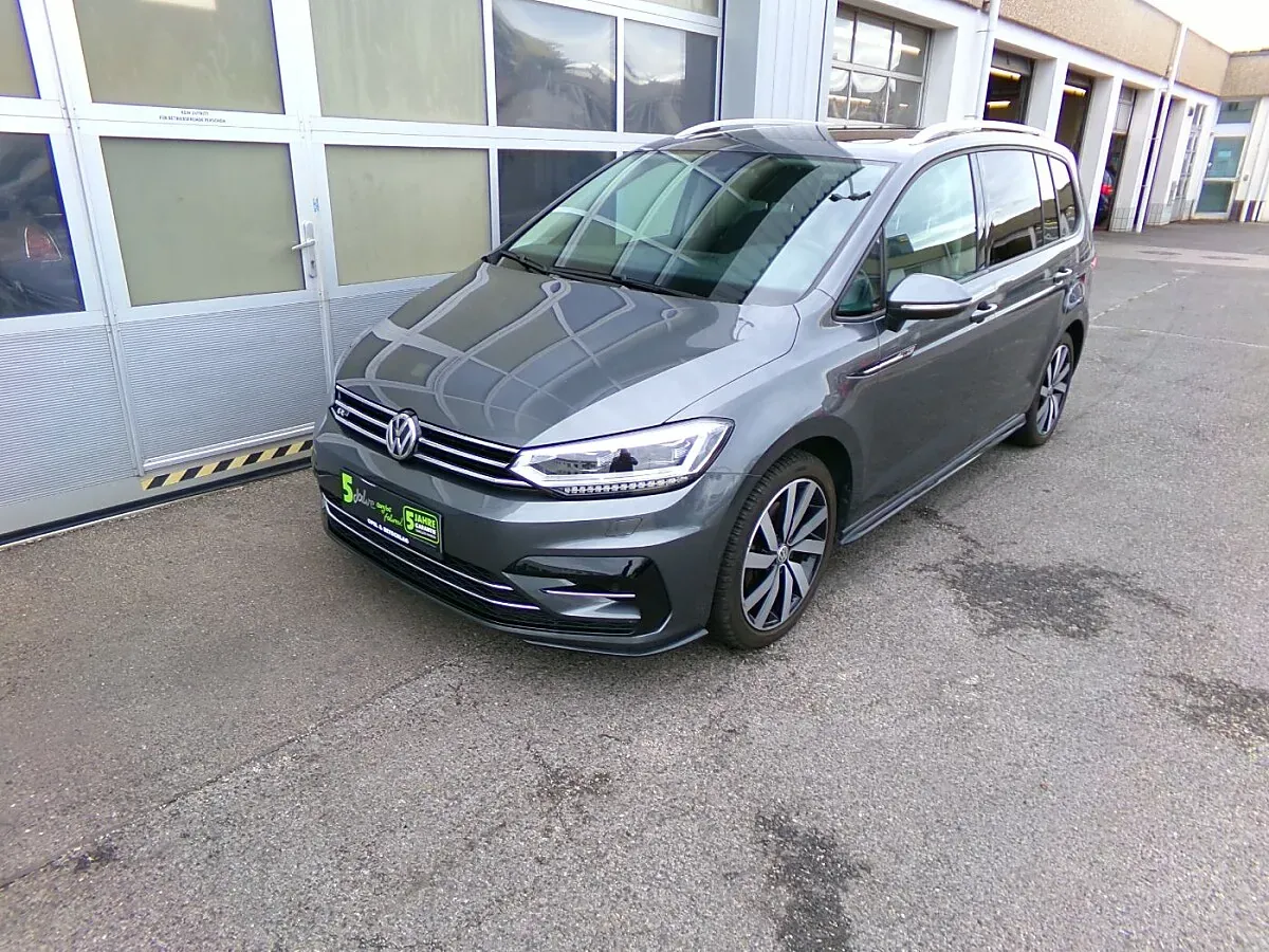Volkswagen Touran 2018 photo 2