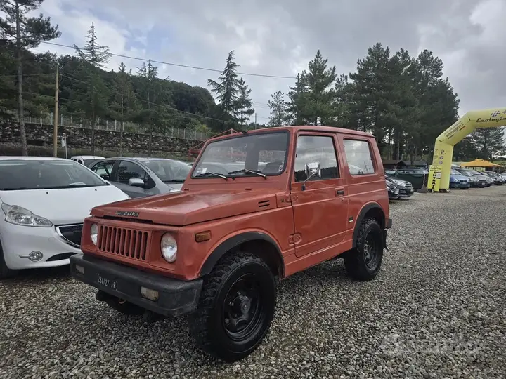 Suzuki Samurai 1985 photo 2