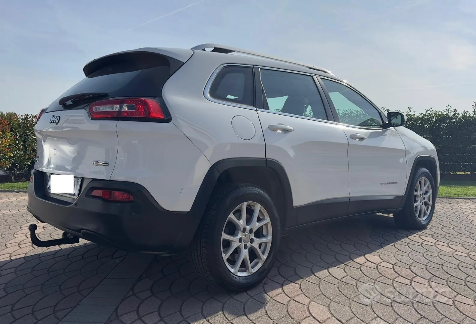 Jeep Cherokee 2015 photo 3