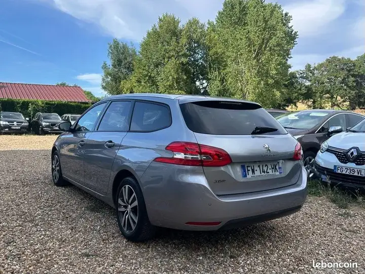 Peugeot 308 2021 photo 4