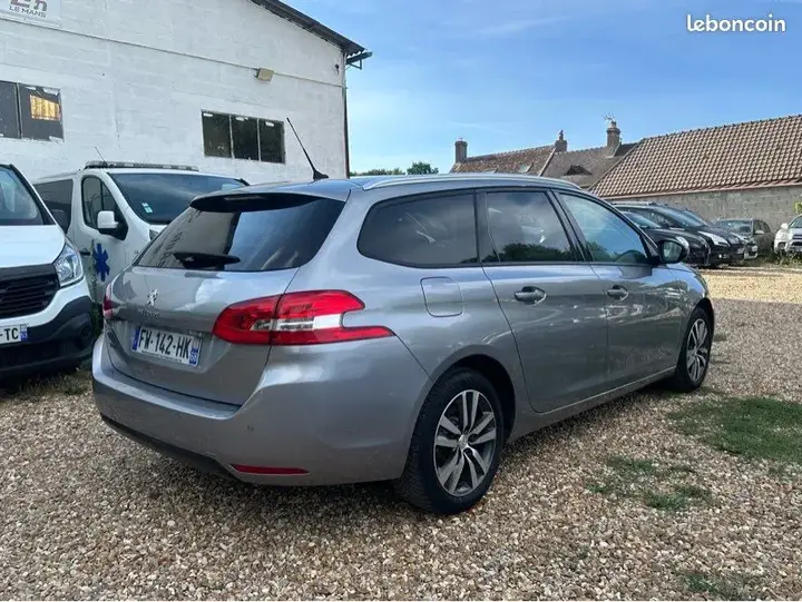 Peugeot 308 2021 photo 3