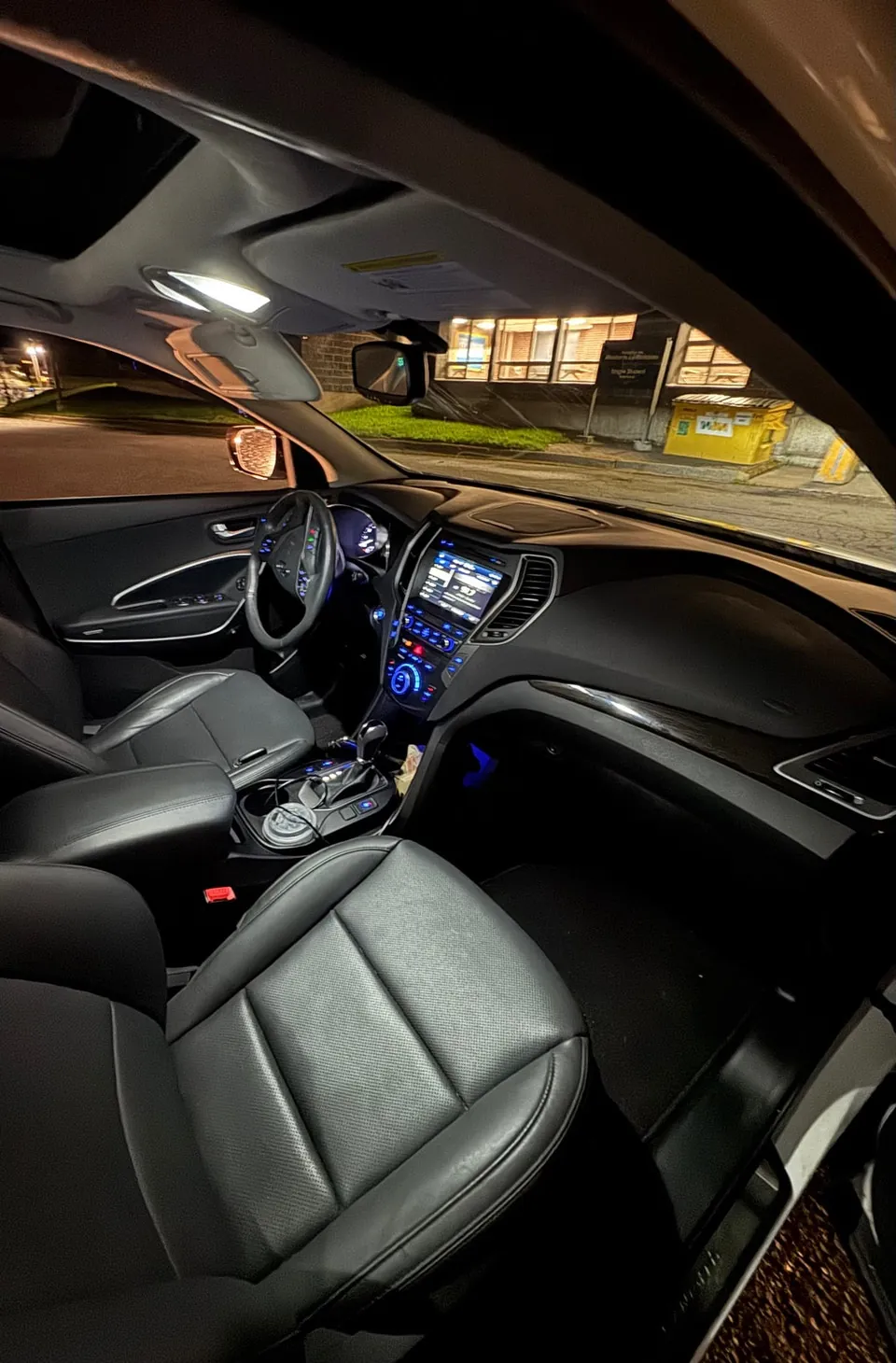 Hyundai Santa Fe 2017 photo 3
