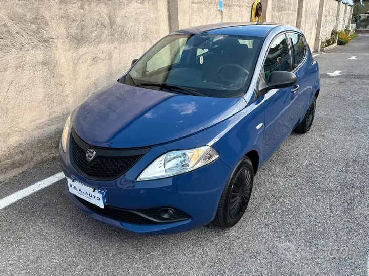 Lancia Ypsilon 2018 photo 5