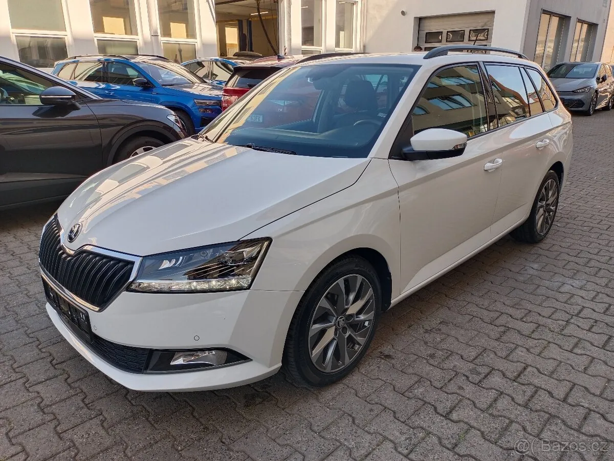 Skoda Fabia 2022 photo 3