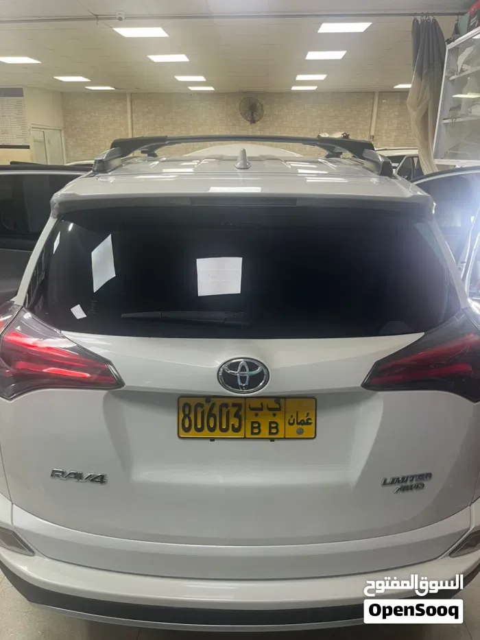 Toyota Rav 4 2017 photo 2