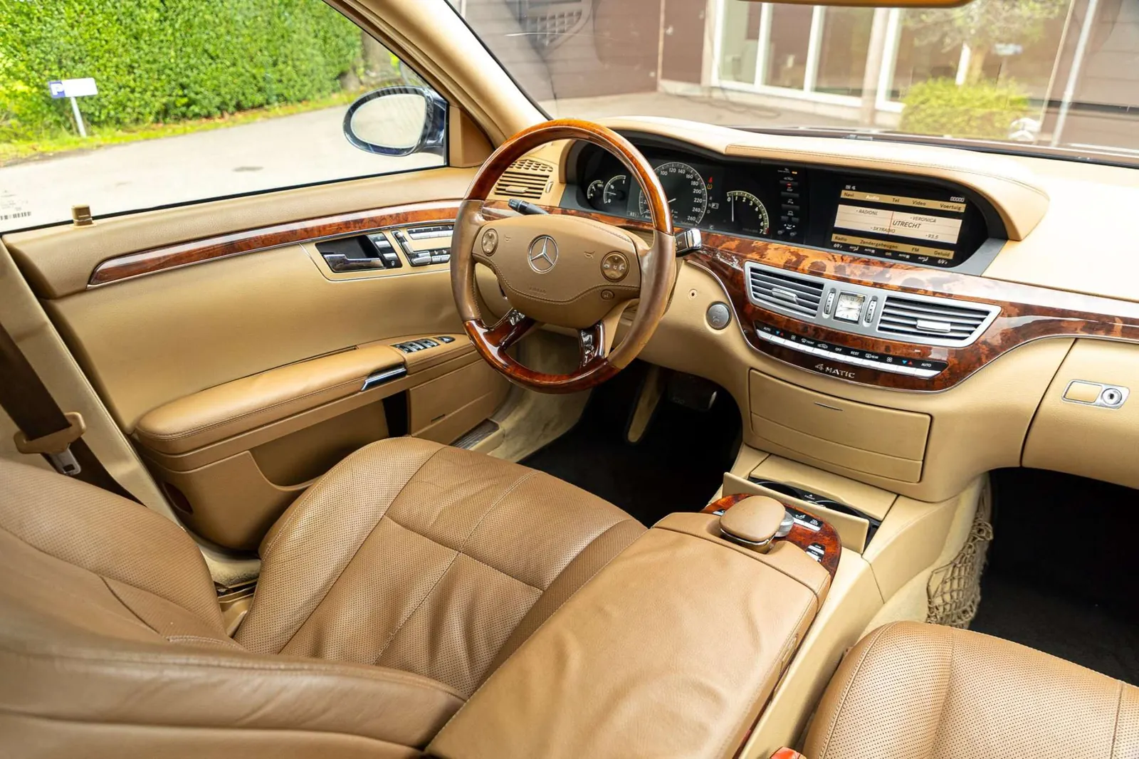 Mercedes-Benz S 550 2008 photo 2