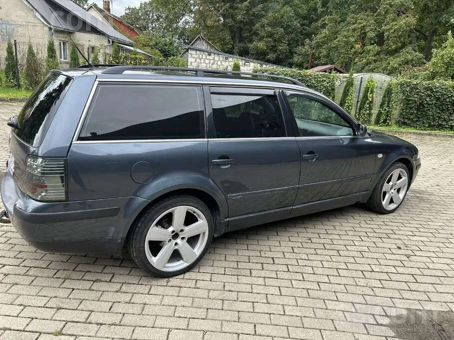 Volkswagen Passat 2002 photo 3