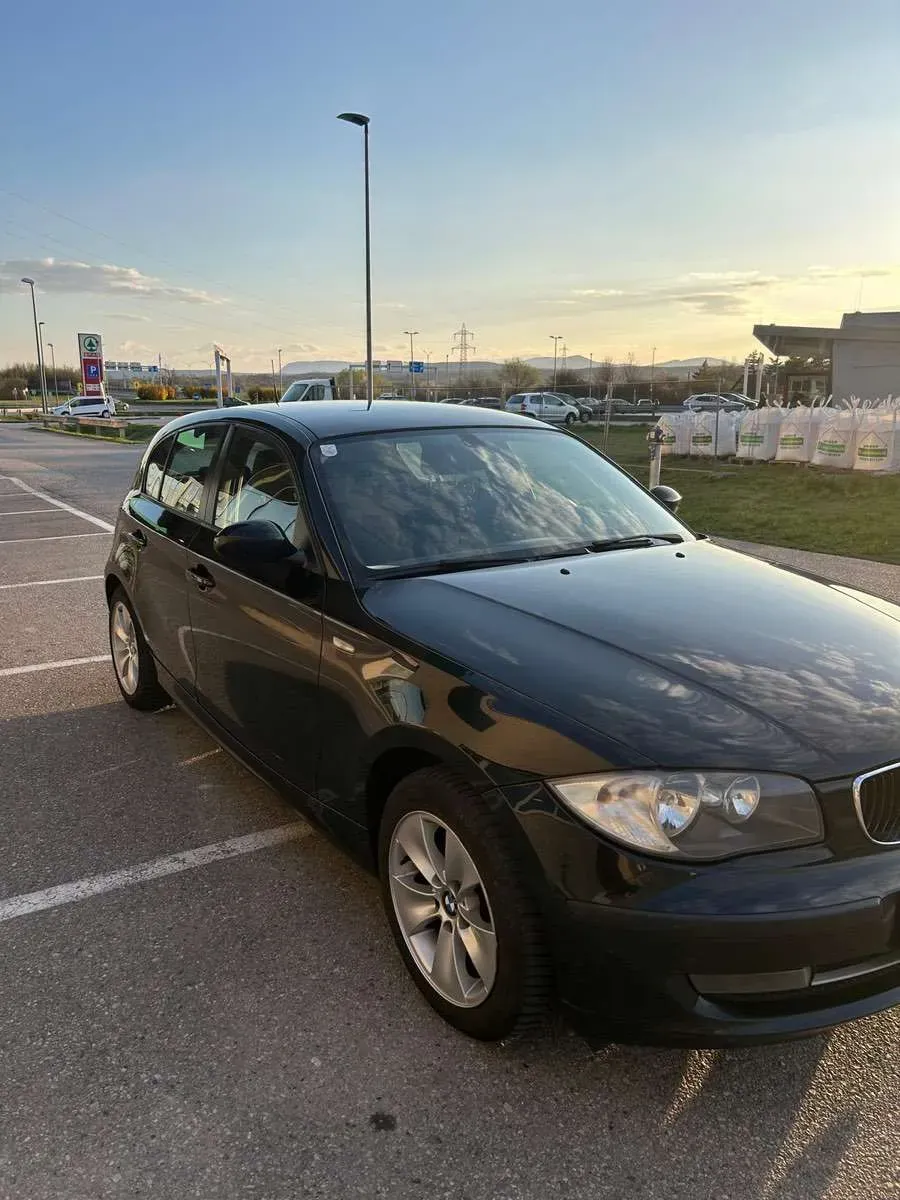 BMW 1 Series 2008 photo 2