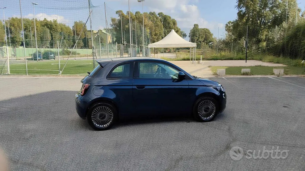 Fiat 500E 2022 photo 2