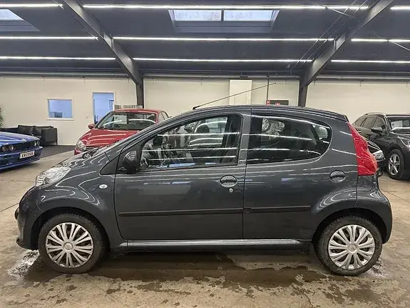 Peugeot 107 2009 photo 5