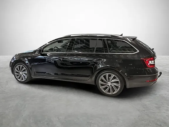 Skoda Octavia 2019 photo 2