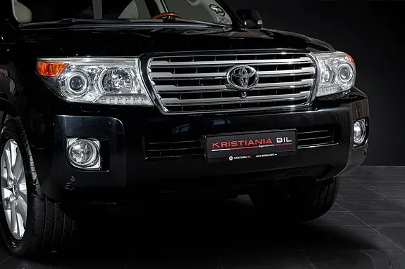 Toyota Land Cruiser 2013 photo 5