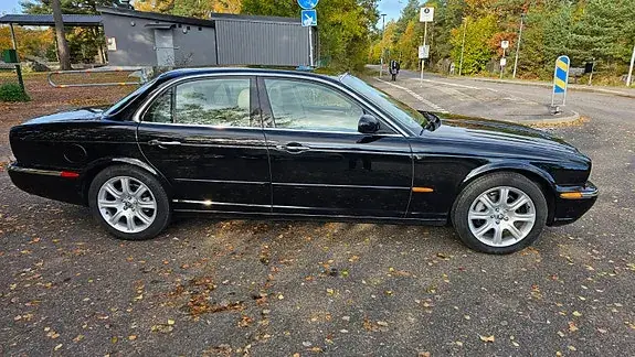 Jaguar Xj 2004 photo 2